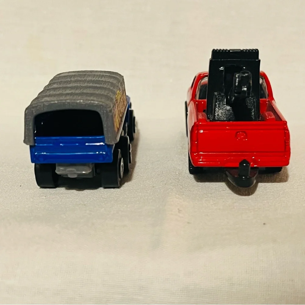 Maisto Pick Up Trucks (41-44)